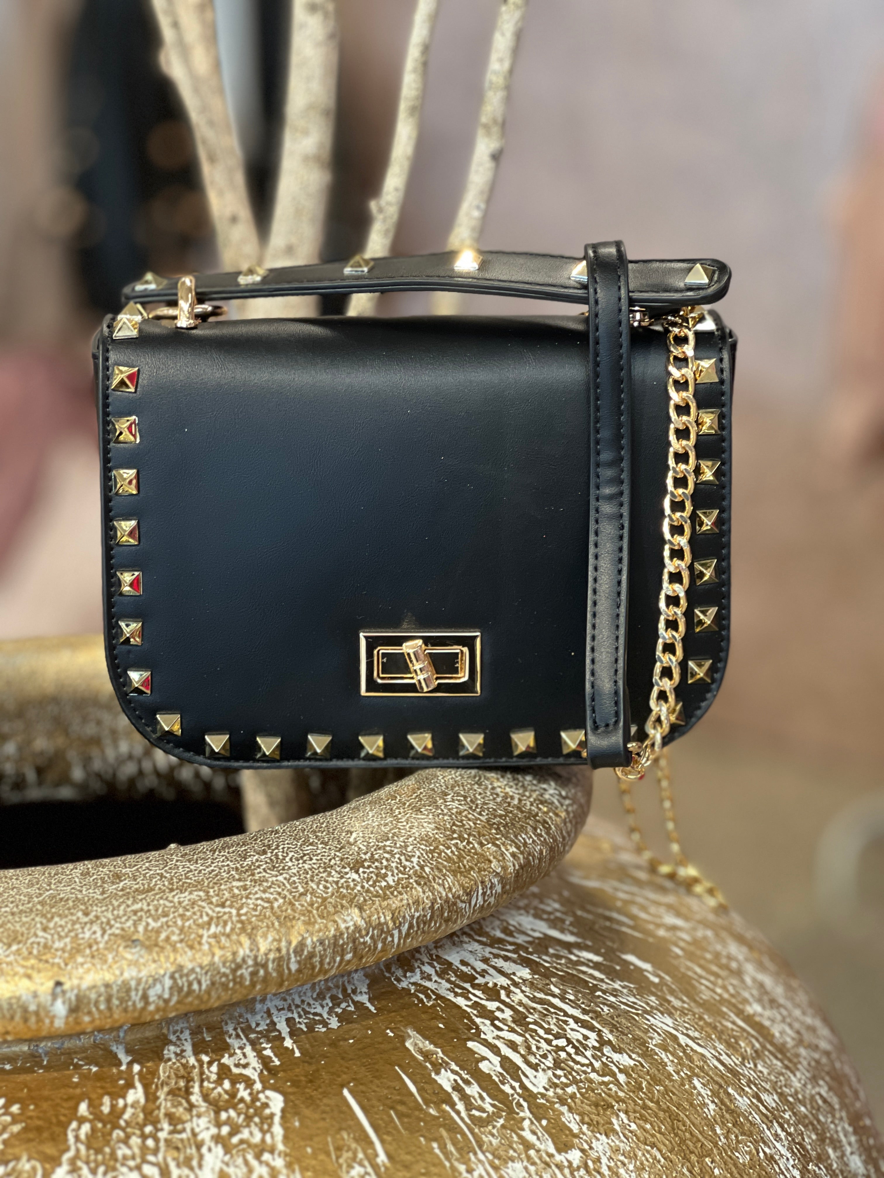 Lisa - Liten väska med guld nitar